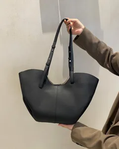Borsa shopper nera in vera pelle grande capacita borsa a spalla ala moda borsa casual.