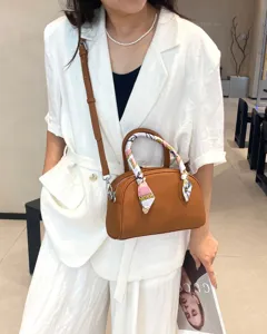 Bolso tipo bolera de piel autentica para mujer, elegante bolso cruzado con panuelo.