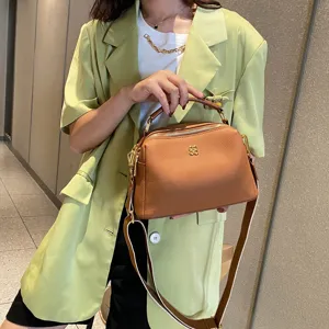 Γυναικεια Tsanta Boston apo Gnisio Derma Derme Ageladas Hmihiros Hmihiros Casual Handbag Me Hardware Trifylli
