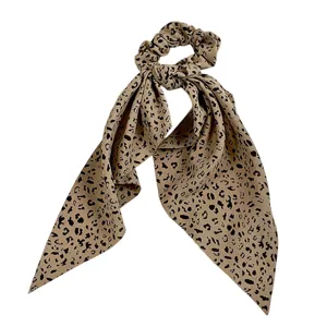 Retro leopard print hair scrunchie with long ribbon, Korean style chic ponytail hair accessory.