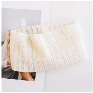 Weißes plissiertes breites Stirnband für Damen, stilvolles Strickhaarband für Yoga und Sport.