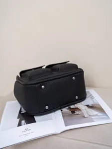 Black genuine leather mom bag detail, large capacity shoulder crossbody tote bag.