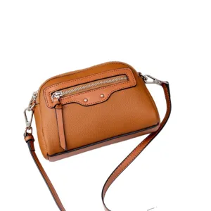 Brown leather crossbody bag for women, stylish small square shoulder bag with zipper pocket.