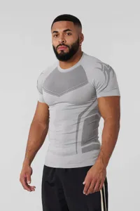 Men's athletic gym compression short sleeve t-shirt, high elasticity training fitness top for men.