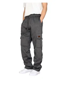 Men fleece lined cargo sweatpants casual winter warm joggers with pockets and drawstring.