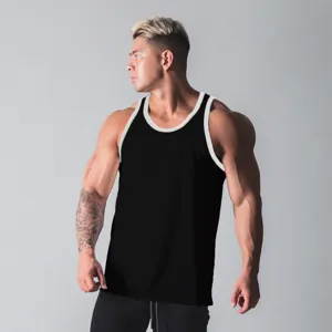 Herren Sommer Fitness schwarzes Tanktop, atmungsaktives Sportshirt für Training und Lauf.