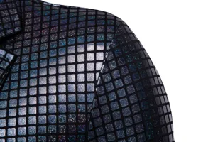 Détail de veste à grille métallique brillante, texture de tissu de fête élégant, design scintillant.