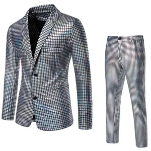 Costume de blazer et pantalon metallique a paillettes brillantes pour fete de scene club.