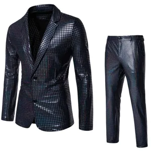 Détails du costume brillant à sequins pour homme, motif à carreaux métalliques pour fête.