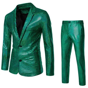 Costume vert a sequins pour homme ensemble brillant pour fete disco et scene de nuit.