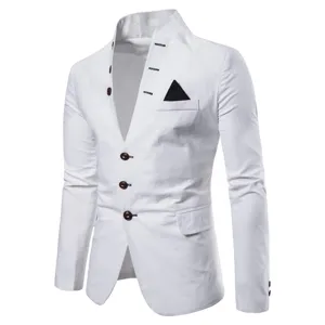 Blazer casual homme blanc col montant avec boutons veste de costume stylée mode.