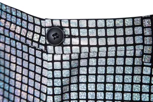 Pantalon disco à sequins pour homme, détail de ceinture, costume de scène brillant.