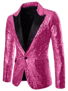Vue de détail du blazer pour homme à sequins rose vif avec revers noir et un seul bouton.