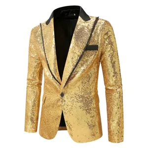 Vista detallada de la chaqueta de lentejuelas doradas para hombre con solapa negra para fiesta.