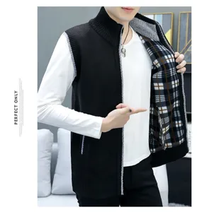 Men's thickened fleece-lined knitted vest stand collar sleeveless cardigan jacket.