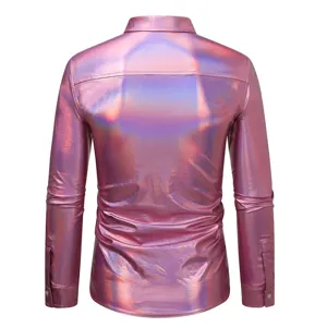 Chemise homme manches longues aspect métallique brillant, style disco top de fête vue détaillée.