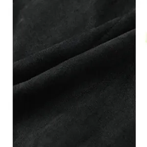 Schwarze Stofftextur Detail Nahansicht, hochwertige Bekleidungsmaterial Makro.