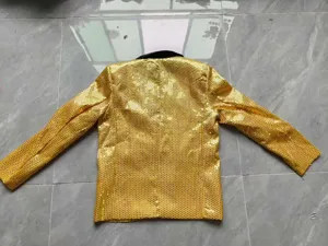 Blazer veste homme sequins dorés brillant disco fête costume vue de détail style mode chic.