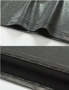 Vista de detalle en primer plano de la superficie de tela metalica brillante para hombre.