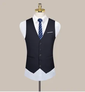 Gedetailleerd overzicht van effen slim fit heren kostuumvest, elegante mouwloze blazer.