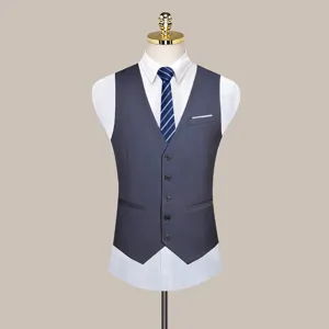 Stijlvolle slim fit heren kostuum vest formele business gilet met wit overhemd en stropdas.