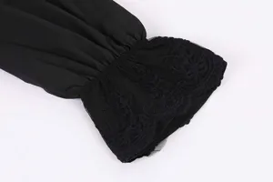 Detail schwarzer Rüschen-Ärmelspitze vom Herren Vintage Gothic Kostüm Hemd für Bühne.