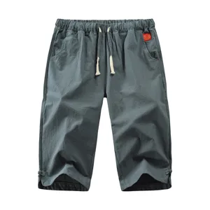Heren zomer casual linnen shorts elastisch trekkoord recht model broek grijs.