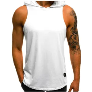 Gedetailleerd overzicht van het casual heren mouwloze tanktop met capuchon in wit, zomer.