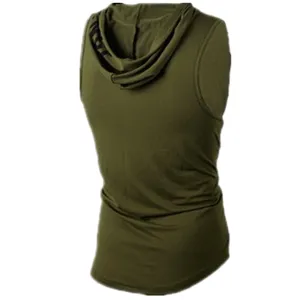 Heren militair groene mouwloze capuchon vest detailweergave casual sportkleding top.
