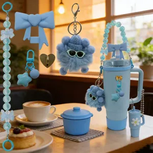 Ensemble d'accessoires pour gourde bleu, joli pompon peluche perles nœud paille pendentifs.