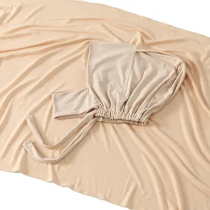 Set hijab e foulard lungo in cotone mercerizzato tinta unita, copricapo comodo e traspirante.
