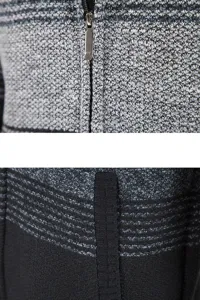 Primo piano dettaglio della cerniera del cardigan in maglia e tessuto testurizzato.