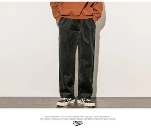 Pantaloni dritti casual da uomo in velluto a coste, stile rétro ampio per autunno.