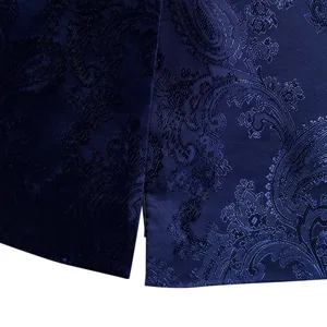 Tejido detalle traje azul marino hombre, elegante patron jacquard cachemira con abertura.