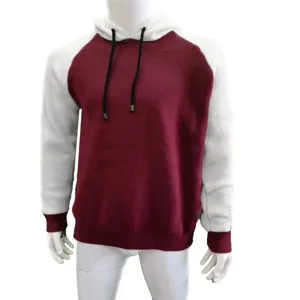 Pull-over en tricot à capuche colorblock pour homme, haut décontracté à manches longues hiver.