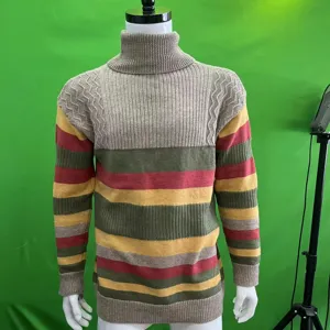 Maglione lavorato a maglia collo alto colorblock uomo autunno inverno dettaglio caldo