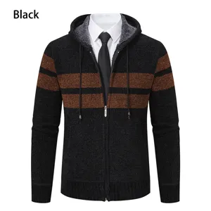 Cardigan con cappuccio da uomo in maglia a righe con morbida fodera in pile e zip pratica.