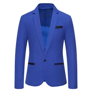 Veste blazer slim décontractée bleu roi pour homme avec poches contrastées noires mariage.