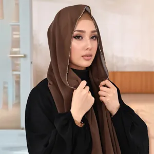 Chiffon hijab with double-sided chain and rhinestones, elegant Muslim headscarf for ladies.