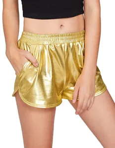 Pantalones cortos metálicos dorados para mujer, shorts de verano elásticos casuales con bolsillos.
