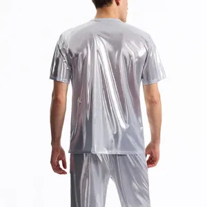 T-shirt uomo manica corta metallizzato lucido stile disco top argentato per feste.