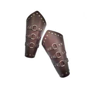 Polsini in pelle punk medievale per uomo donna, bracciali da polso gotici marroni con anelli.