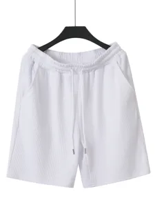 Weiße strukturierte Herren Freizeit Sport Shorts Detail, bequeme Strandbekleidung Kordel.