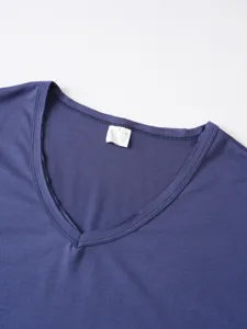 Men's solid color V-neck short sleeve t-shirt casual basic top collar detail view