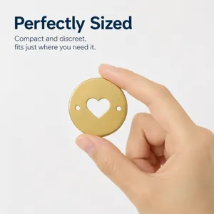 Goldpolierter runder Metallanhänger mit Herzausschnitt aus Edelstahl für DIY-Schmuck
