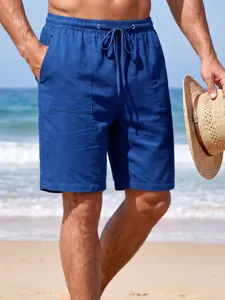 Lässige Strandshorts Detailaufnahme mit verstellbarem Kordelzug und atmungsaktivem Stoff.
