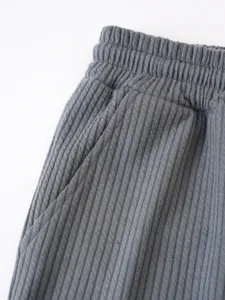 Detail von Herren Sommer lässige Sport Jacquard strukturierte Shorts, elastischer Bund.