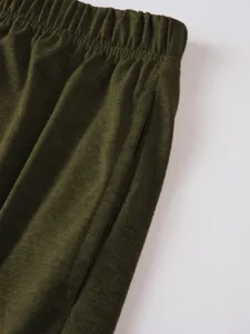 Men's retro textured casual shorts detail view, featuring elastic drawstring waist and pocket.