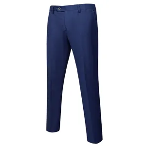 Detail van donkerblauwe zakelijke herenpantalon, klassieke formele broektextuur.
