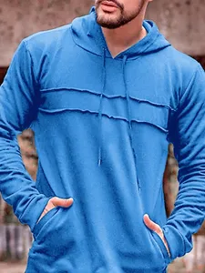Sweat-shirt à capuche décontracté bleu pour homme avec manches longues et poche avant.
